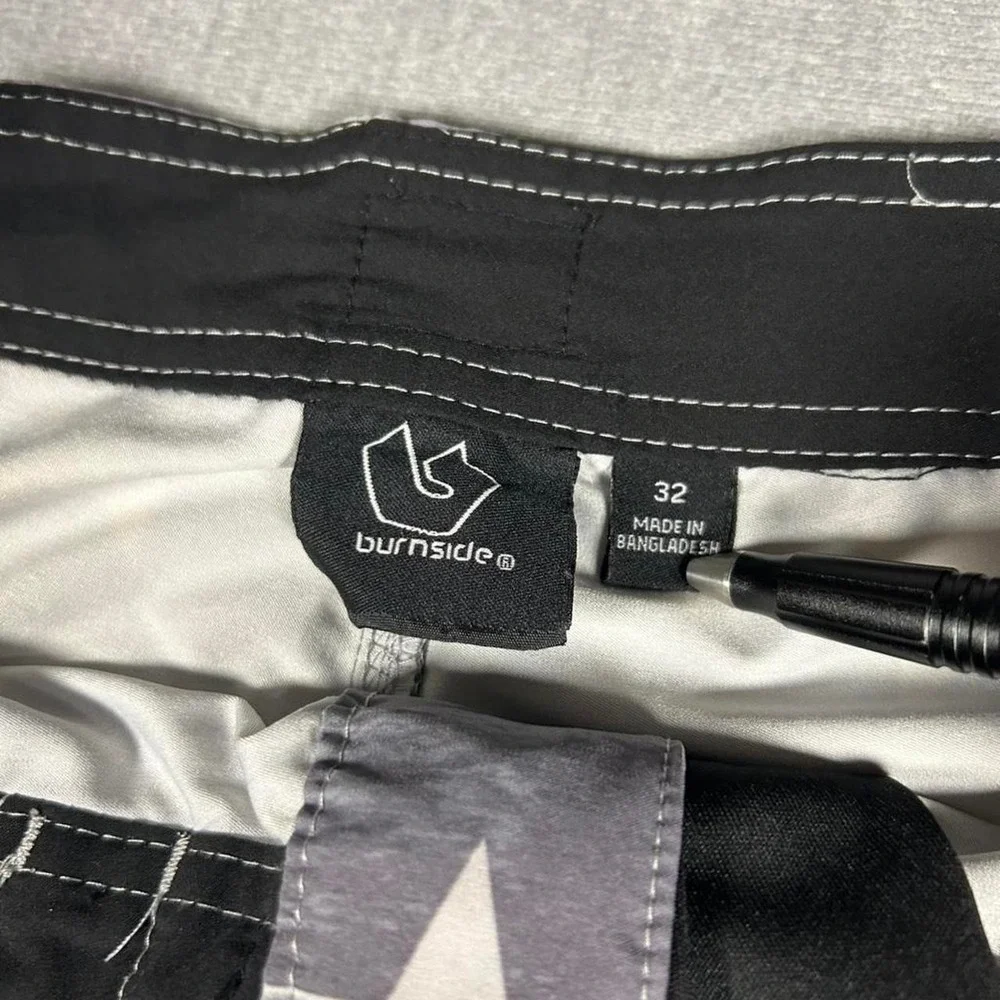 Burnside Mens Board Shorts Size 32 American Flag Stars Stripes Grey Black Swim
